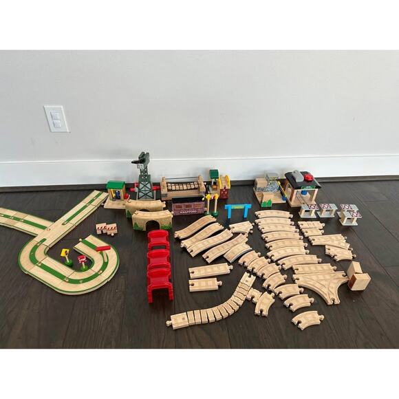 Vintage Thomas and Friends Wooden Train Tracks and Accessories - Picture 1 of 10